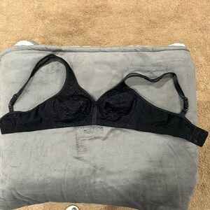 Breezies 36C black bra with adjustable straps. No under wire